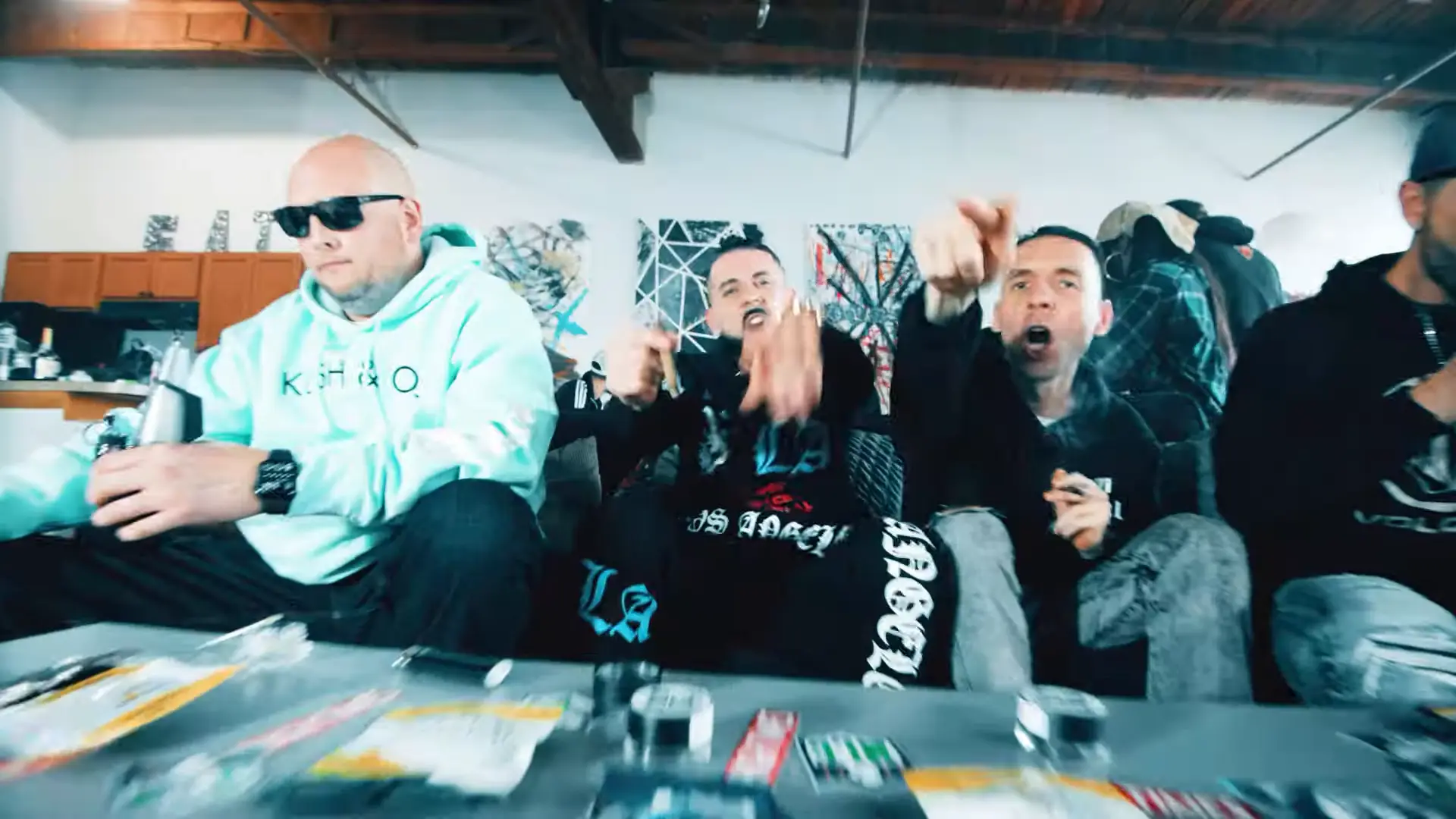 KING T and LUSS in the KING KONG video